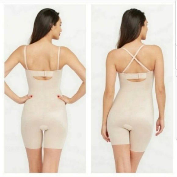 SPANX Suit Your Fancy Strapless Cupped Mid-Thigh NWT in Nude size Small 18895